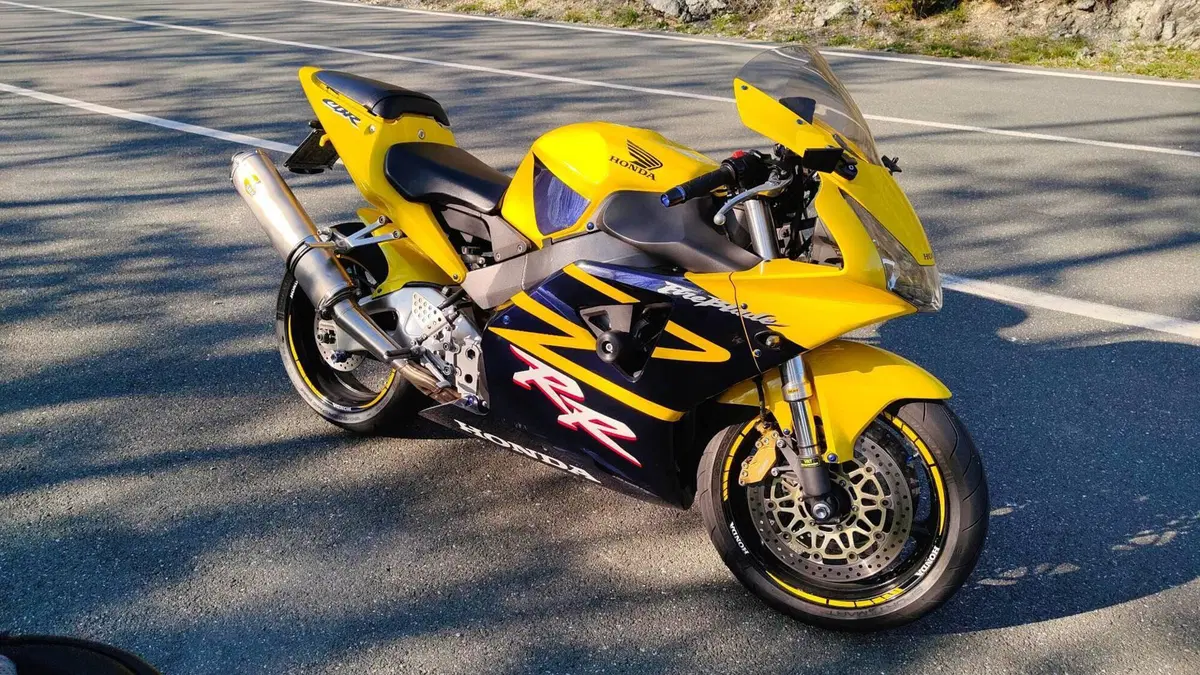 Honda CBR 900 RR Fireblade (2002 - 04) 