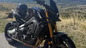 Yamaha MT-09 SP (2021 - 23)  (2)