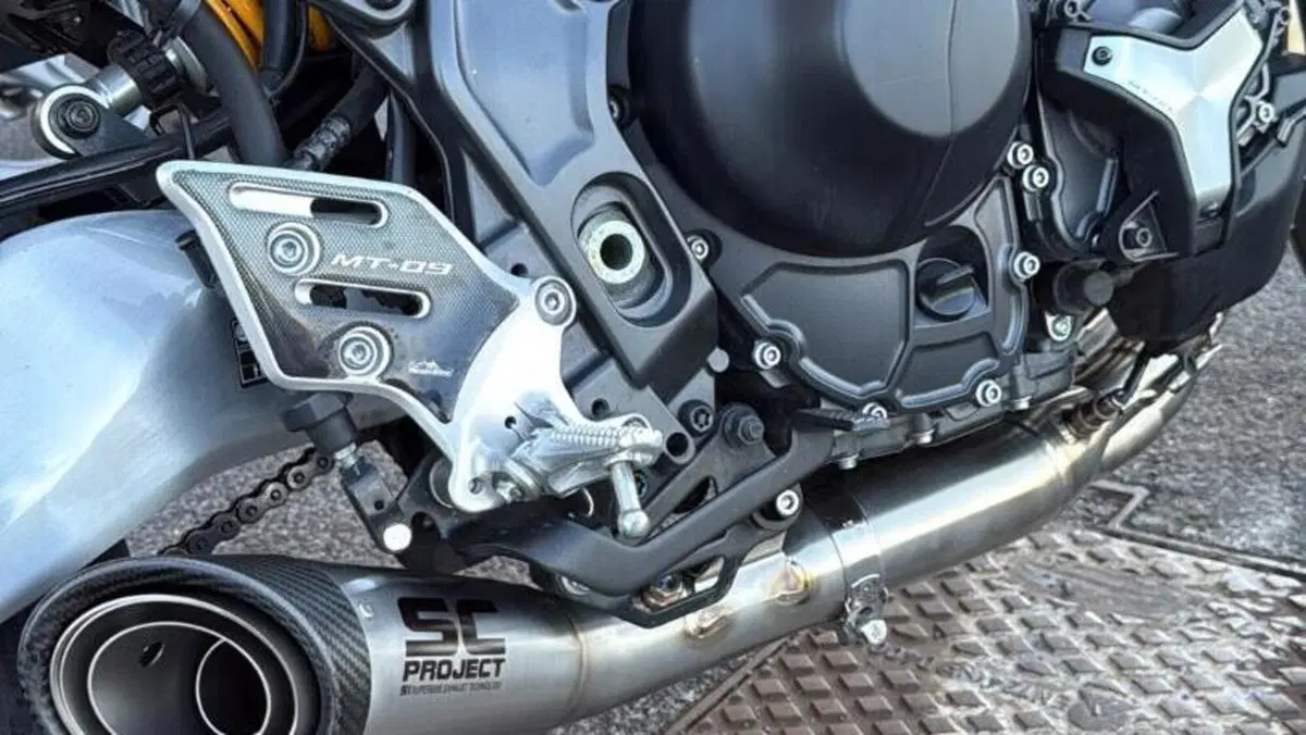 Yamaha MT-09 SP (2021 - 23)  (3)