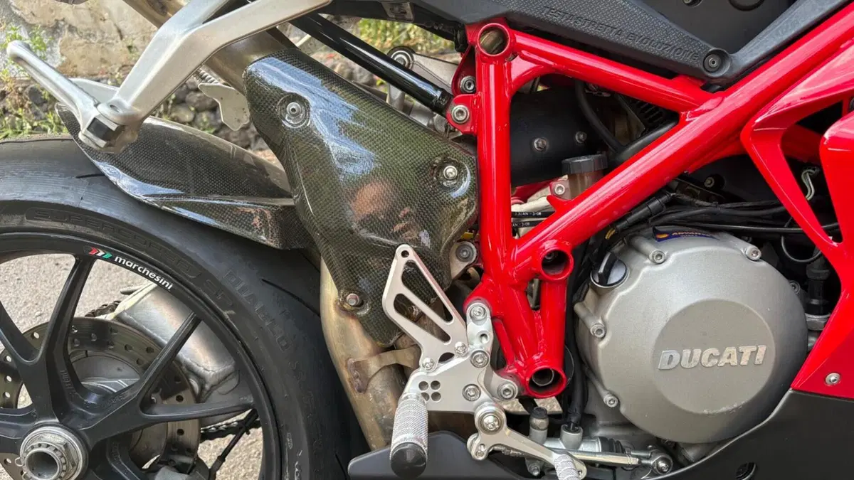 Ducati 848 (2007 - 13)  (7)