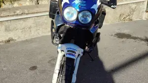 Honda Africa Twin XRV 750 (1996 - 02)  (2)