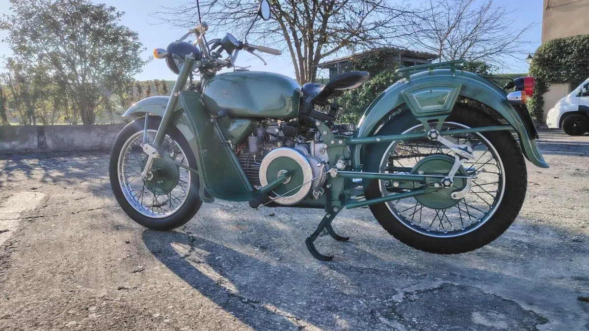 Moto Guzzi   (3)