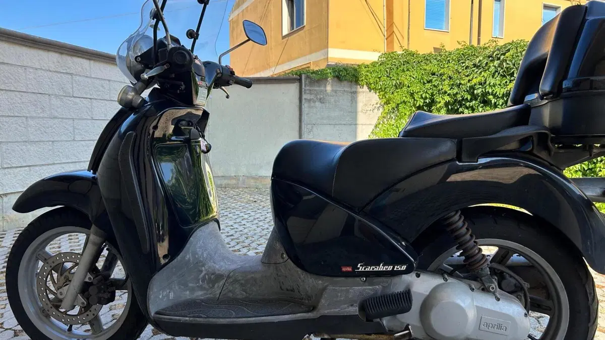 Aprilia Scarabeo 150 (1999 - 00)  (2)