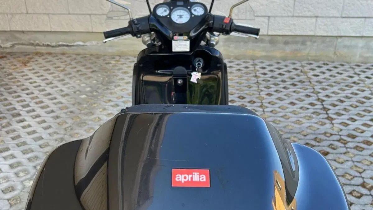 Aprilia Scarabeo 150 (1999 - 00)  (3)