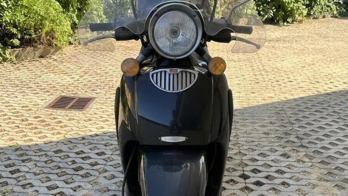 Aprilia Scarabeo 150 (1999 - 00)  (8)