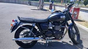 Triumph Bonneville T100 (2008 - 16) 