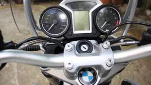 Bmw R 1200 R (2011 - 14)  (2)