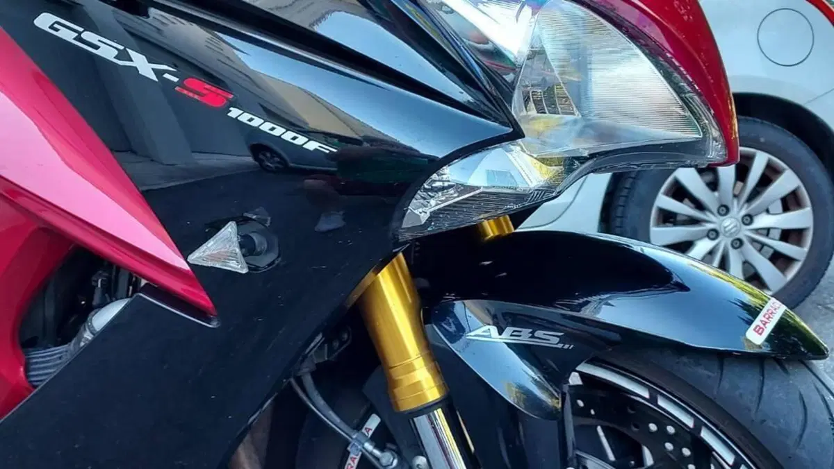 Suzuki GSX S 1000 F ABS (2014 -17)  (2)