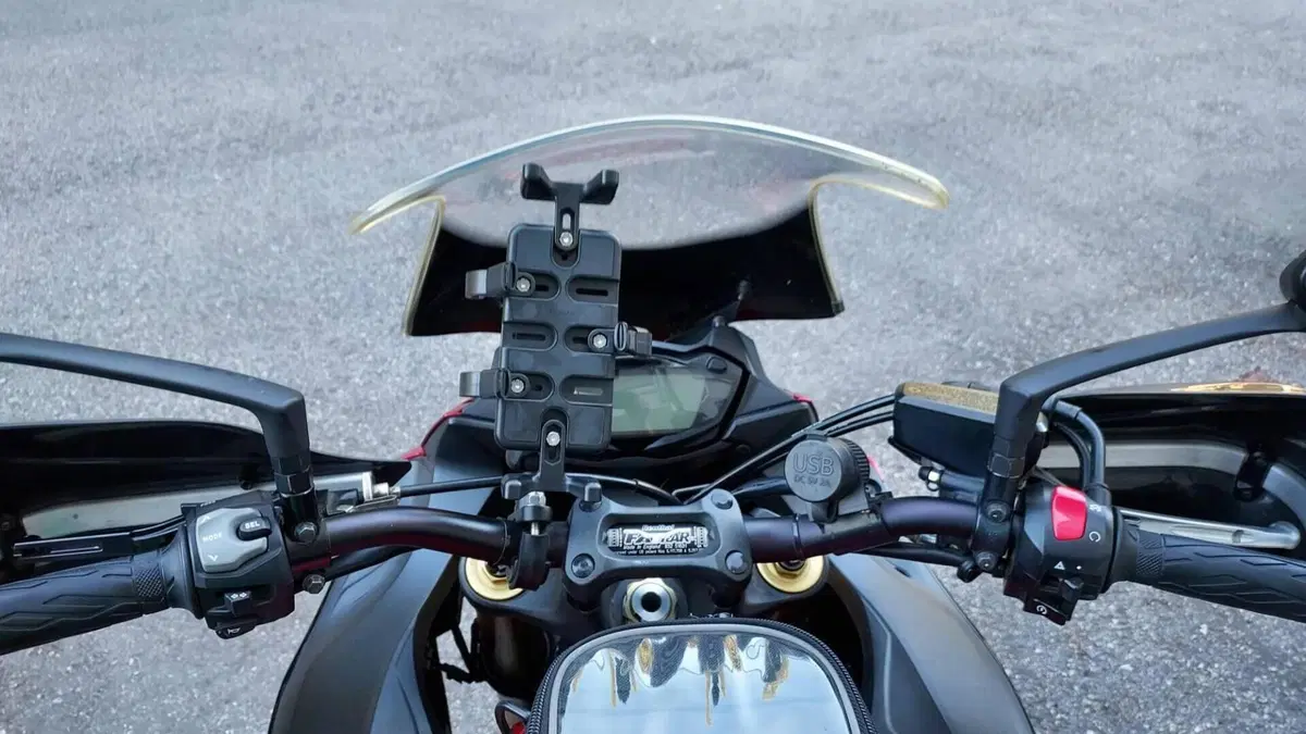 Suzuki GSX S 1000 F ABS (2014 -17)  (11)