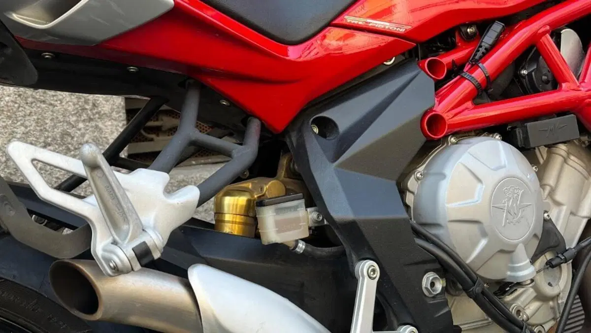 MV Agusta Brutale 800 EAS ABS (2012 - 15)  (4)