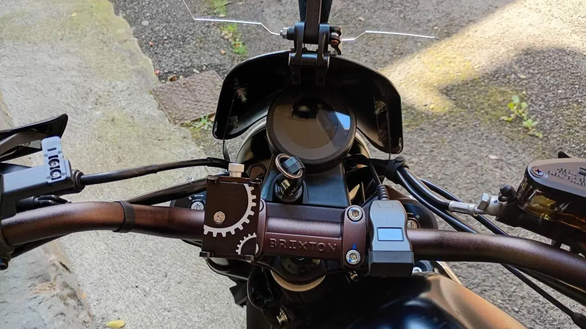 Brixton Motorcycles Crossfire 500 X (2021 - 26)  (5)