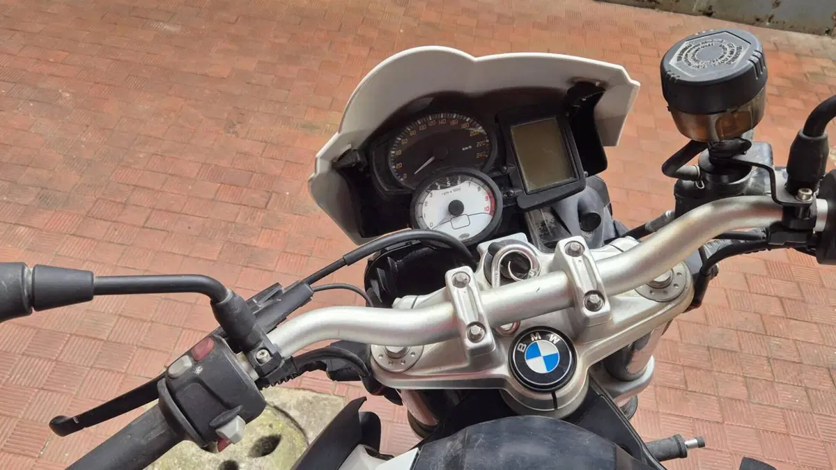 Bmw F 800 R (2009 - 11)  (5)
