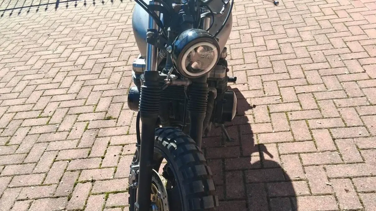 Kawasaki Z 750 (2003 - 06)  (2)