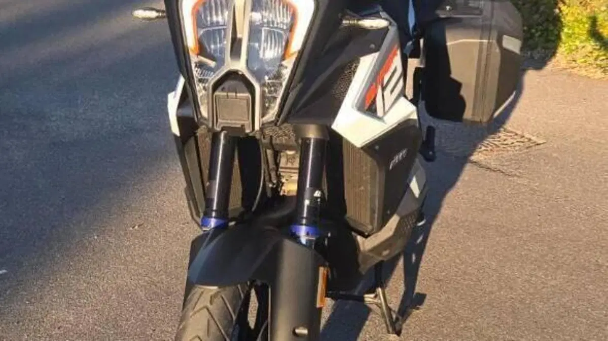KTM 1290 Super Adventure S (2022 - 25)  (4)