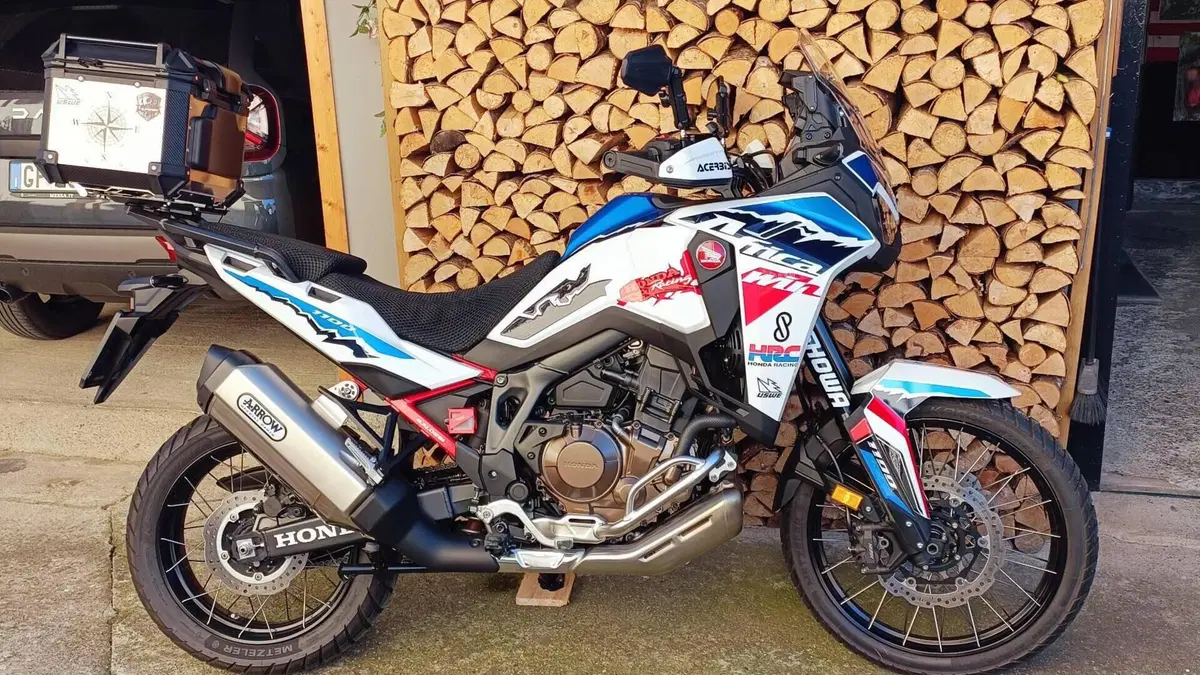 Honda Africa Twin CRF 1100L ES (2024 - 26)  (3)