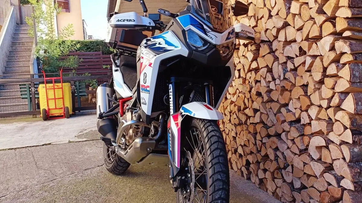 Honda Africa Twin CRF 1100L ES (2024 - 26)  (10)