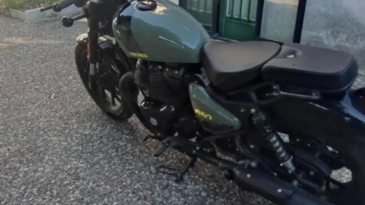 Royal Enfield Shotgun 650 (2024 - 26)  (6)