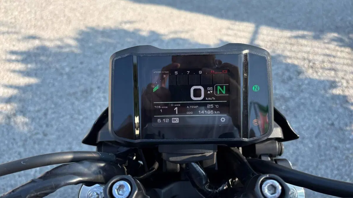 Yamaha MT-09 (2021 - 23)  (8)