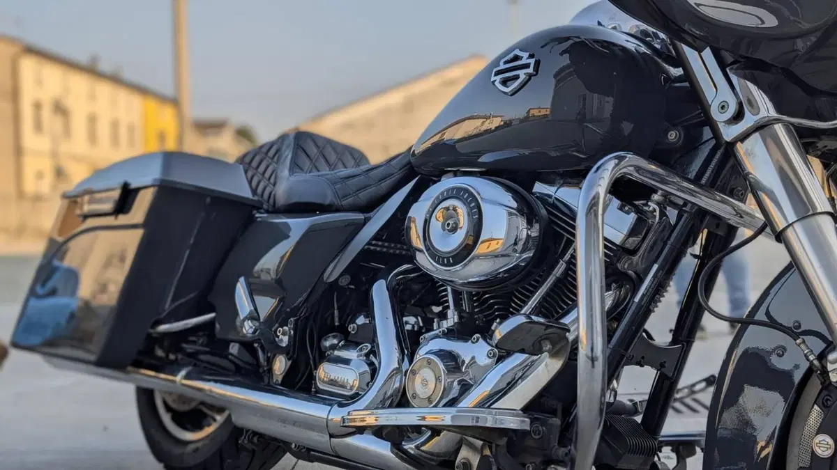 Harley-Davidson 1584 Street Glide (2008 - 10) - FLHX  (3)