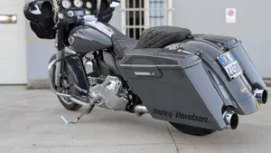 Harley-Davidson 1584 Street Glide (2008 - 10) - FLHX  (5)