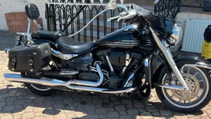 Yamaha XVS 1900 Midnight Star (2006 - 16)  (2)