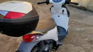 Aprilia Scarabeo 125 i.e. (2009 - 11)  (3)