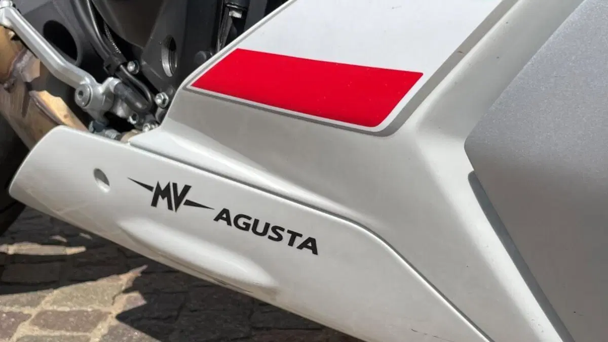 MV Agusta Brutale 990 R (2009 - 12)  (3)