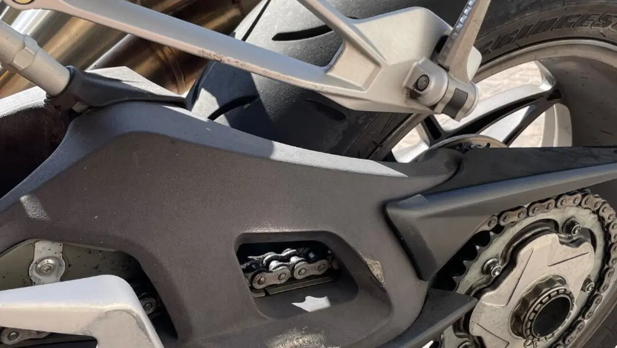 MV Agusta Brutale 990 R (2009 - 12)  (11)