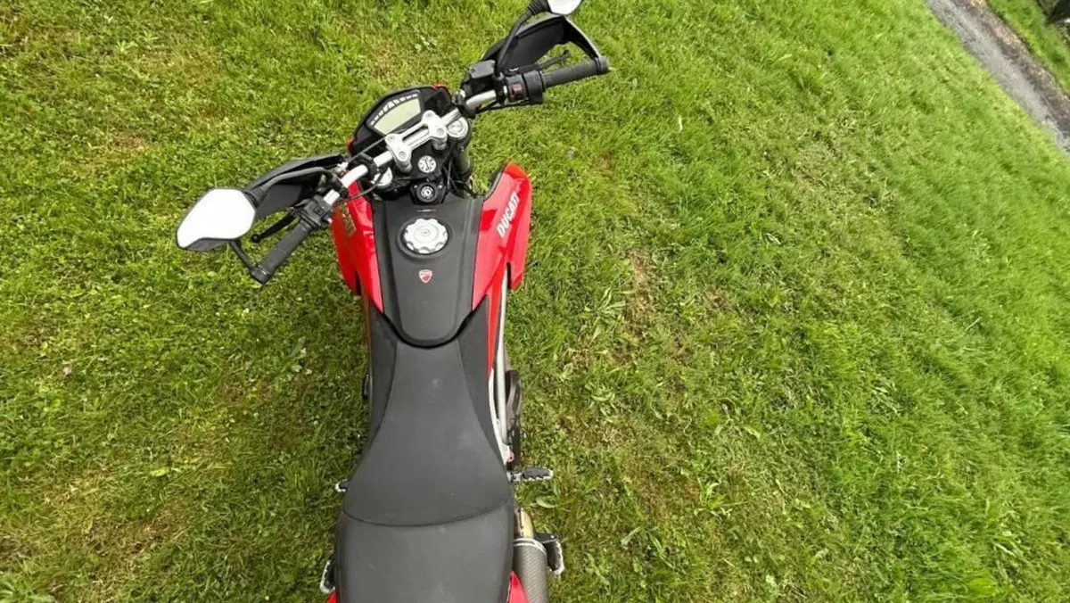 Ducati Hypermotard 821 (2013 - 15)  (4)