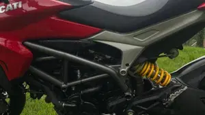 Ducati Hypermotard 821 (2013 - 15)  (11)