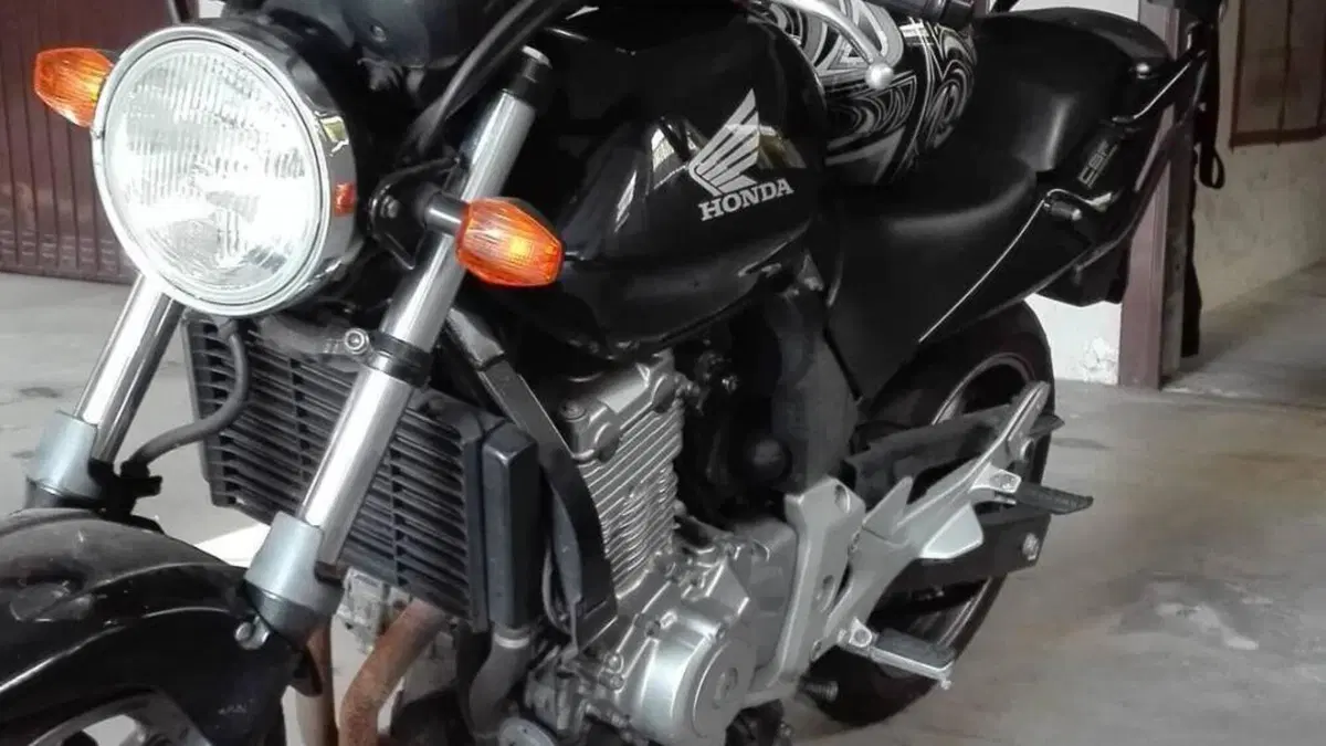 Honda CBF 500 