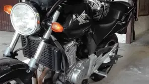 Honda CBF 500 