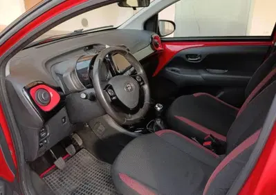 Toyota Aygo 1.0 VVT-i 69 CV 5 porte x-cite MMT (4)