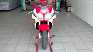 Yamaha YZF 750 R  (2)