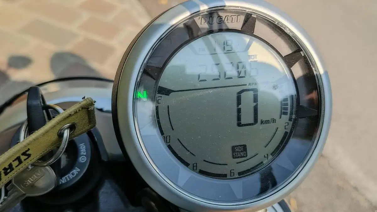 Ducati Scrambler 800 Classic (2017 - 18)  (9)