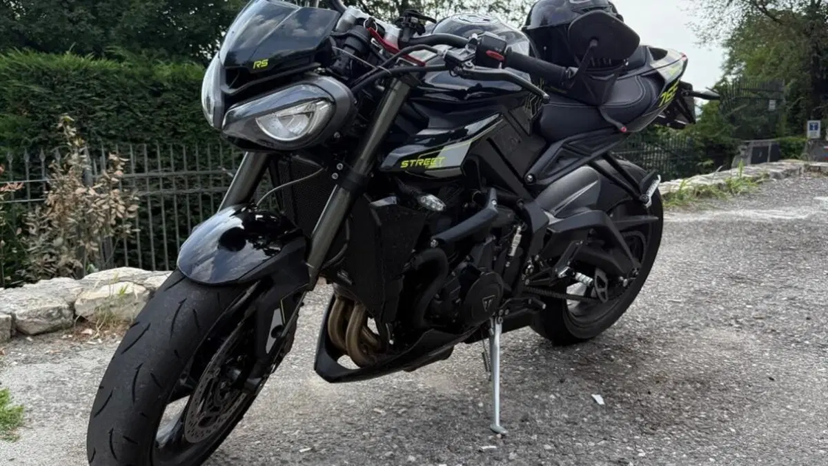 Triumph Street Triple 765 RS (2023 - 26) 