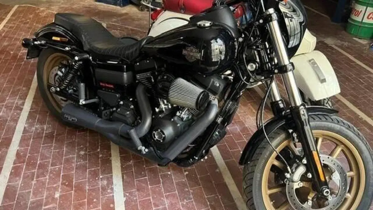 Harley-Davidson 1800 Low Rider S (2016 - 17) - FXDLS  (3)