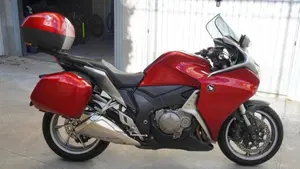 Honda VFR 1200 F ABS (2009 - 16)  (2)