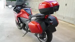 Honda VFR 1200 F ABS (2009 - 16)  (5)