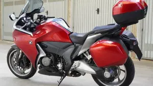 Honda VFR 1200 F ABS (2009 - 16)  (6)