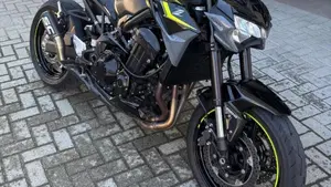 Kawasaki Z 900 (2021 - 24) 