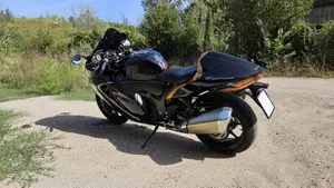 Suzuki GSX 1300 R Hayabusa (2021 - 24)  (4)