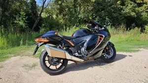 Suzuki GSX 1300 R Hayabusa (2021 - 24)  (8)
