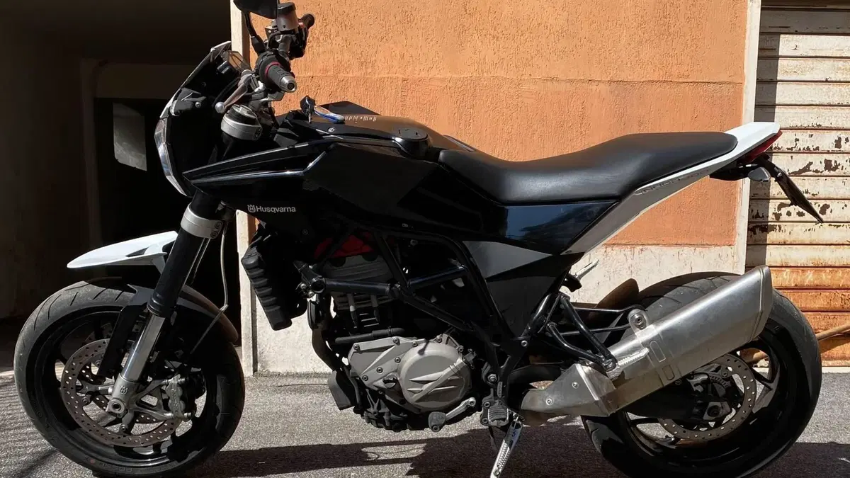 Husqvarna Nuda 900 ABS (2011 - 13)  (9)