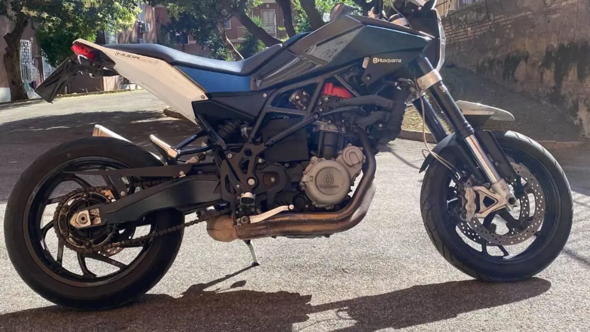Husqvarna Nuda 900 ABS (2011 - 13)  (12)
