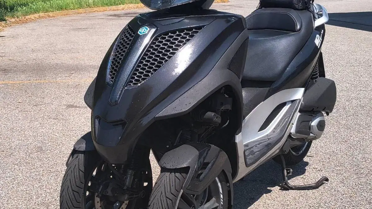 Piaggio Mp3 300 ie Yourban ERL (2011 - 17)  (4)