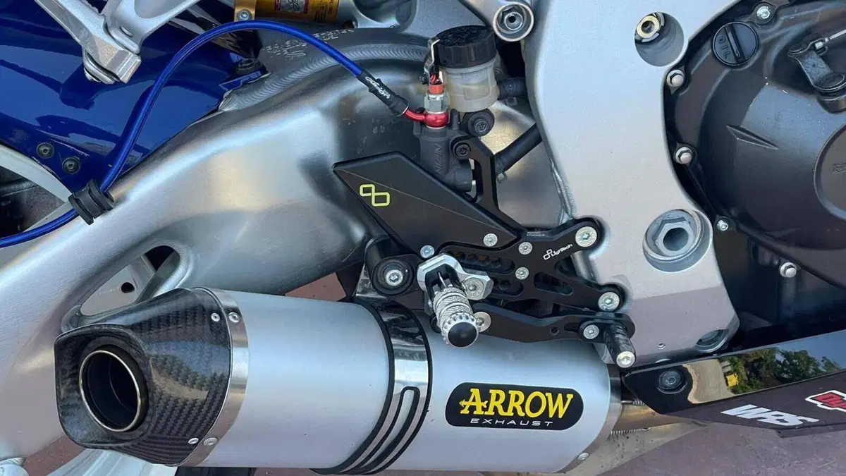 Honda CBR 1000 RR Fireblade (2012 - 16)  (5)