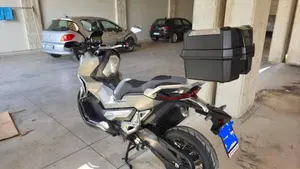 Honda X-ADV 750 (2018 - 20)  (4)