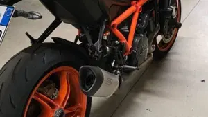 KTM 1290 Super Duke R (2022 - 23)  (8)