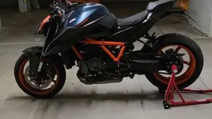 KTM 1290 Super Duke R (2022 - 23) 